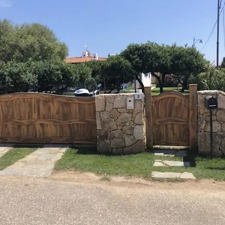 'i Tre Mari' In Strandnaehe By Interhome Vakantiehuis *